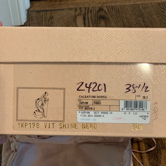 Prada heels in black. Sz 8.5 - Picture 8 of 8